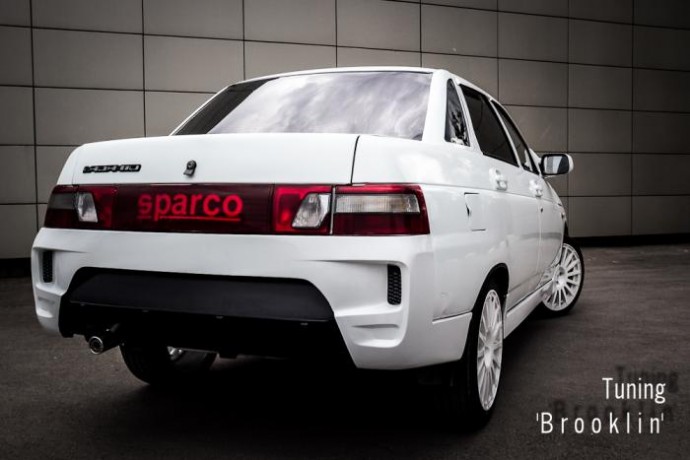 Аэродинамический обвес "Бруклин" для B@3 2110 купить недорого с доставкой в Воронеж