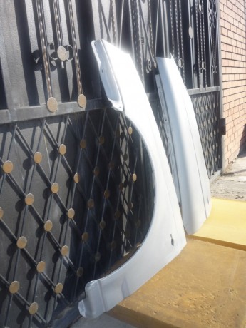 Комплект передних крыльев для B@3 2170, 2171, 2172 "L@DA Prior@" (стеклопластик) купить недорого с доставкой в Воронеж